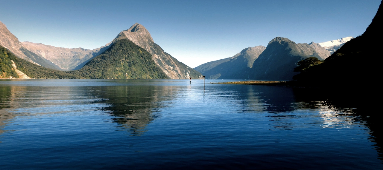 new-zealand-The fjords of Milford