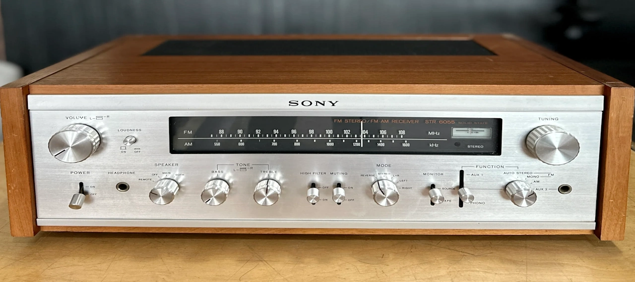 1972 Sony STR-6050 AM/FM Stereo Receiver